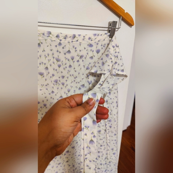 Wrap skirt - Picture 3 of 3